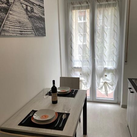 First Home Мілан Екстер'єр фото